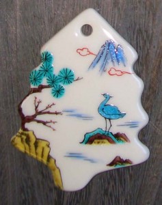 九谷焼陶器のオーナメント～古九谷山水風ツリー型