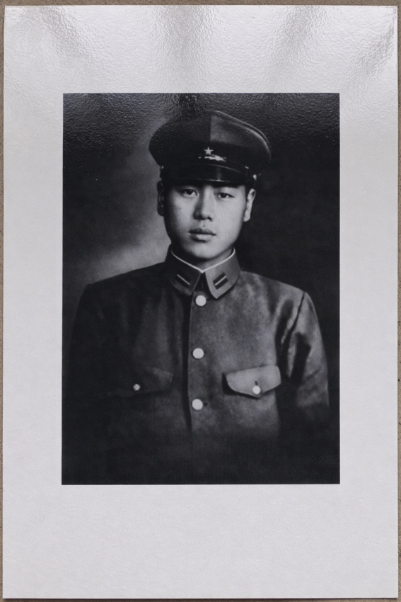 写真陶板(フォトセラミック)は陶磁器だからこそ、半永久的に色褪せしま